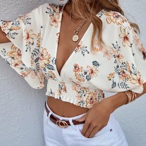 Boho floral print V neck shirred crop top